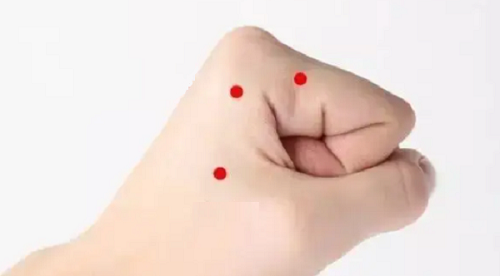 女人左手虎口有痣民间说法 女人左手虎口有痣前世姻缘