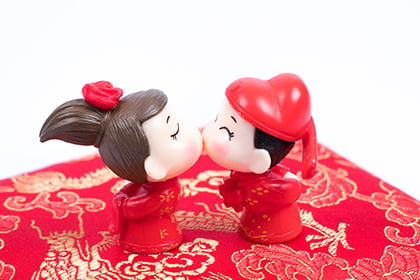 2022年农历八月适合求婚的黄道吉日一览