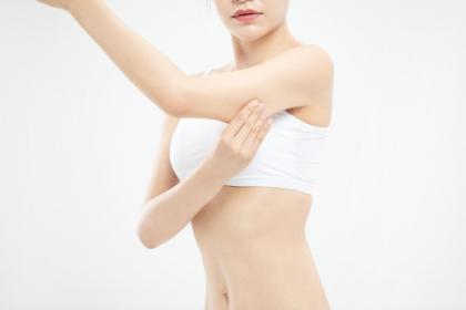 感情波折不顺的女人面相特点,哪些女人容易离婚?