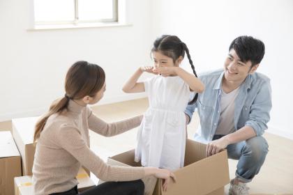 女人肿泡眼以后的命运好吗 眼皮面相详解