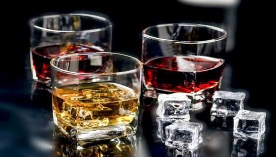梦见酒具是什么意思 梦见酒具有什么预兆