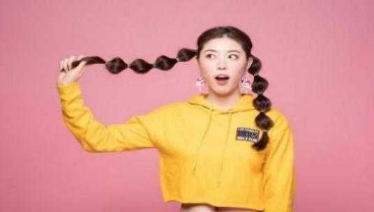 梦见穿着打扮是什么意思 梦见穿着打扮有什么预兆