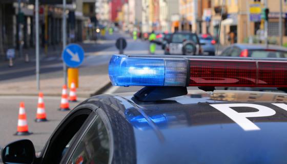 梦见被警察追捕到处躲藏预示什么