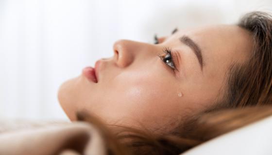 女人梦见自己边哭边说