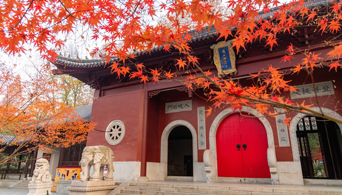 梦见崖下有寺庙