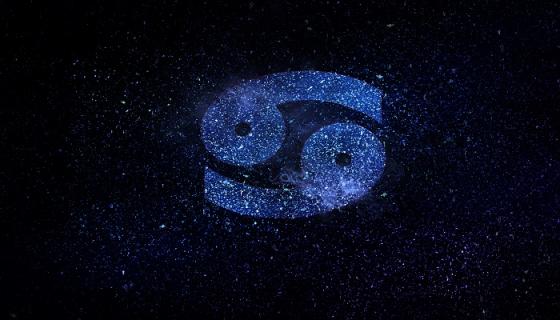 巨蟹男喜欢上你的征兆