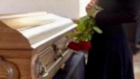 为什么老是梦见自己死去的亲人
