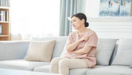 梦见奶奶哭是什么意思 梦见奶奶哭有什么预兆