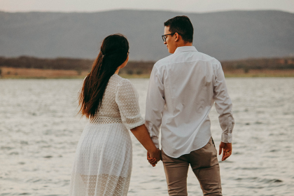 2023年正月初九求婚可以吗？求婚戒指买一个还是买一对？