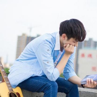 维塔斯海豚音那首歌叫什么名字,维塔斯海豚音歌名