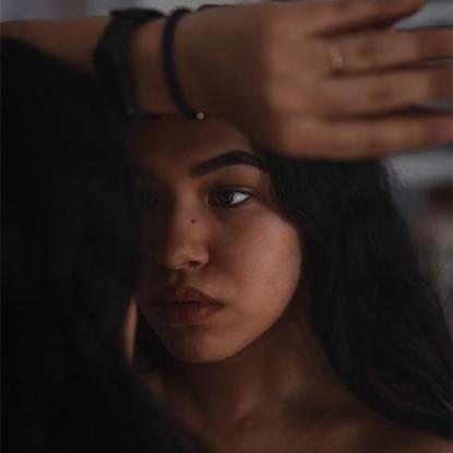 属兔的女性本命年佩戴什么好,属兔女人本命年佩戴什么好