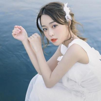 「杨丽」杨丽的名字解释含义